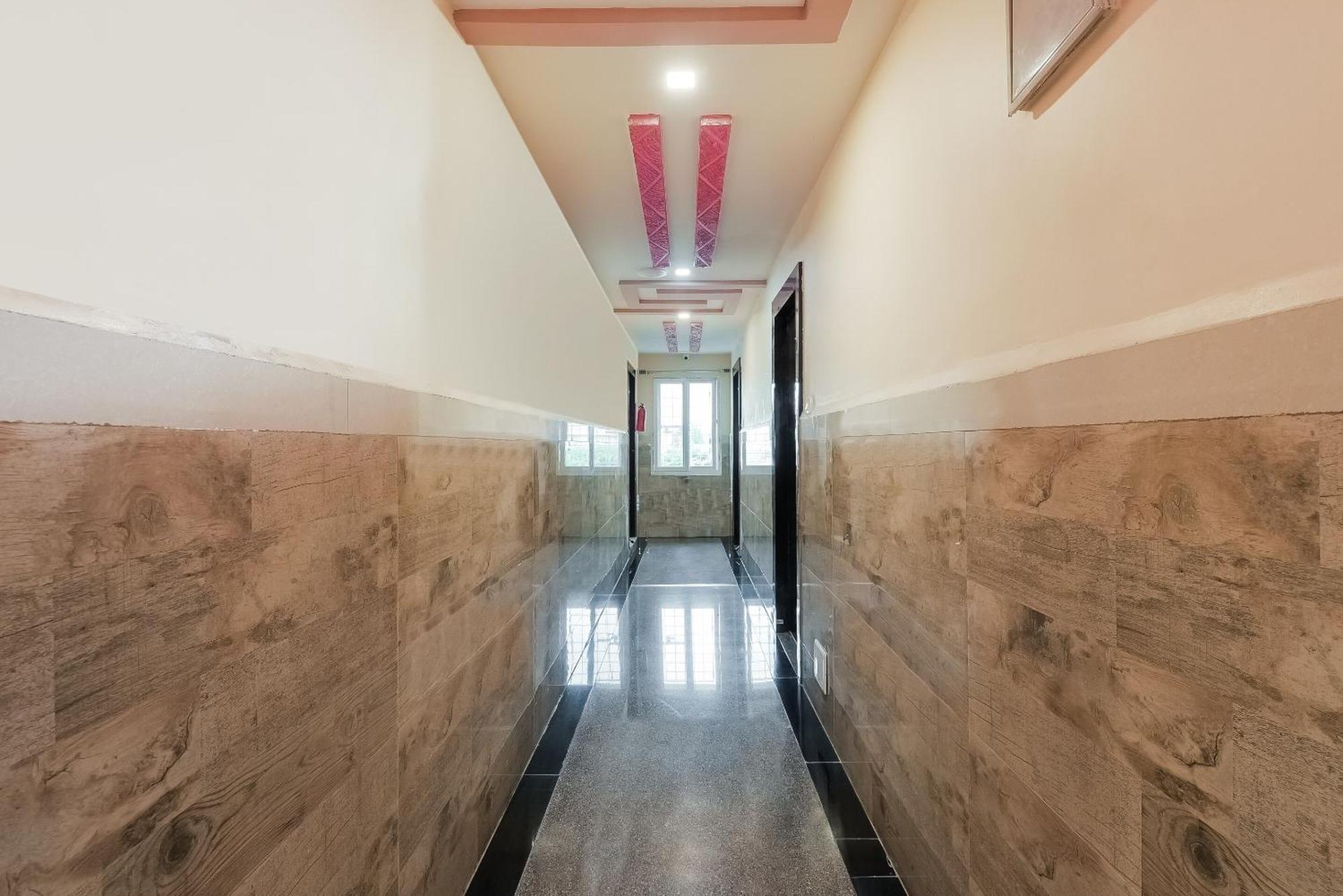OYO 9930 Hotel AVS Residency Kurmannapalem Exterior foto